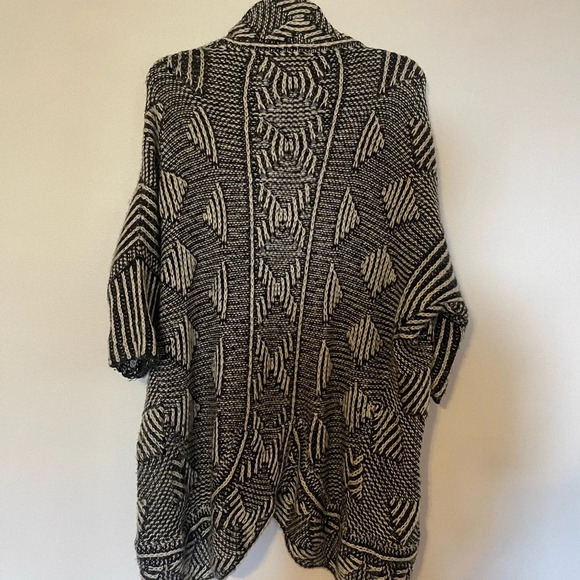 Blu Pepper Knit For You Black and Ivory Cardigan Sweater small - Picture 3 of 9